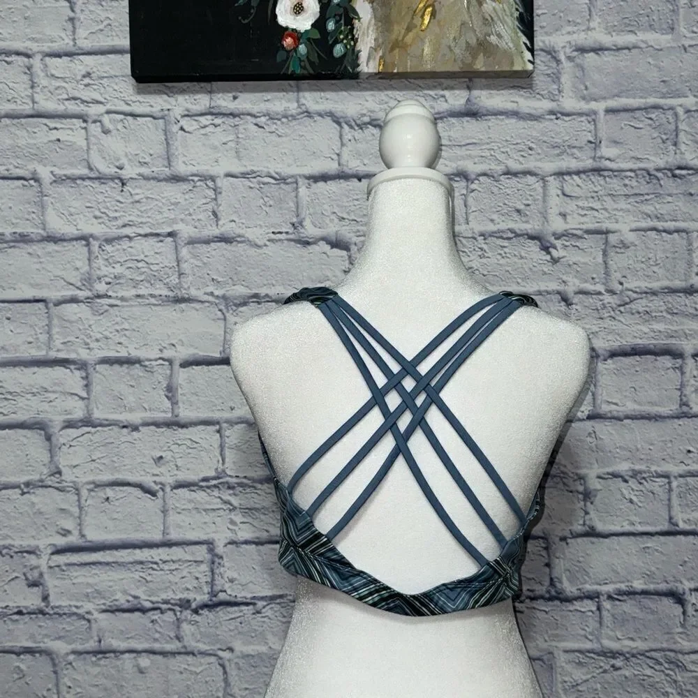 💜 Victoria's Secret SPORT Crossback Strappy Back Sport Bra - Blue Geometric